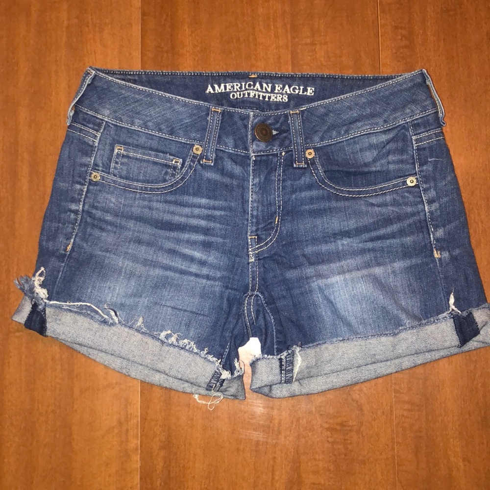 American Eagle Outfitters Midi Shorts Size 4